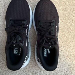 Brooks women's Black Running Shoes